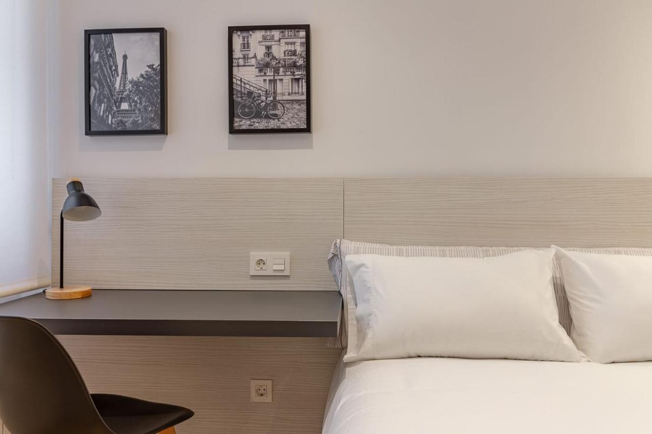 Ah Hostel Room4You Oviedo Vut3026As Zewnętrze zdjęcie